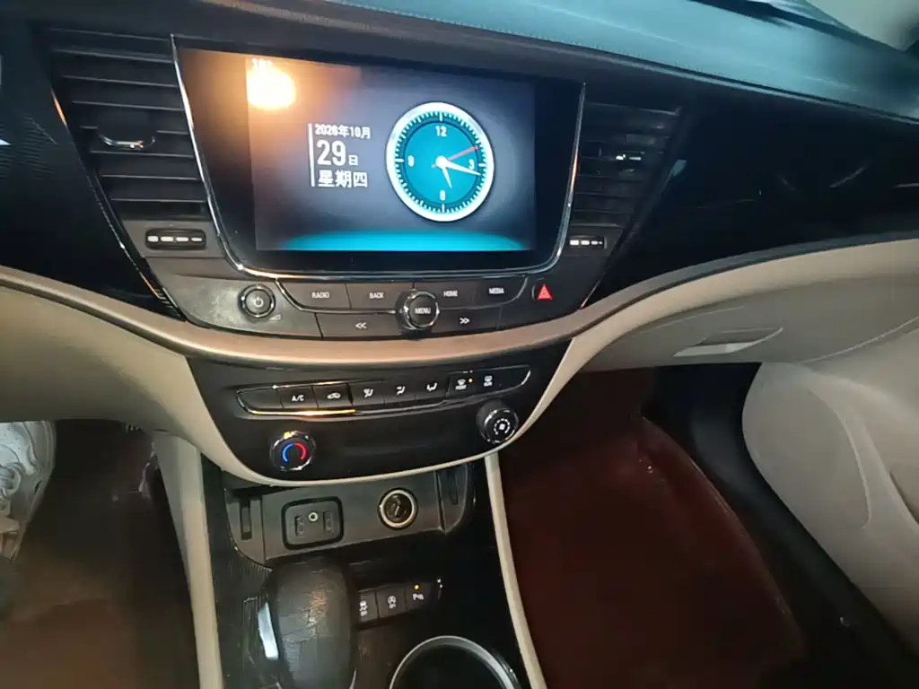 Buick Verano — миниатюра 13