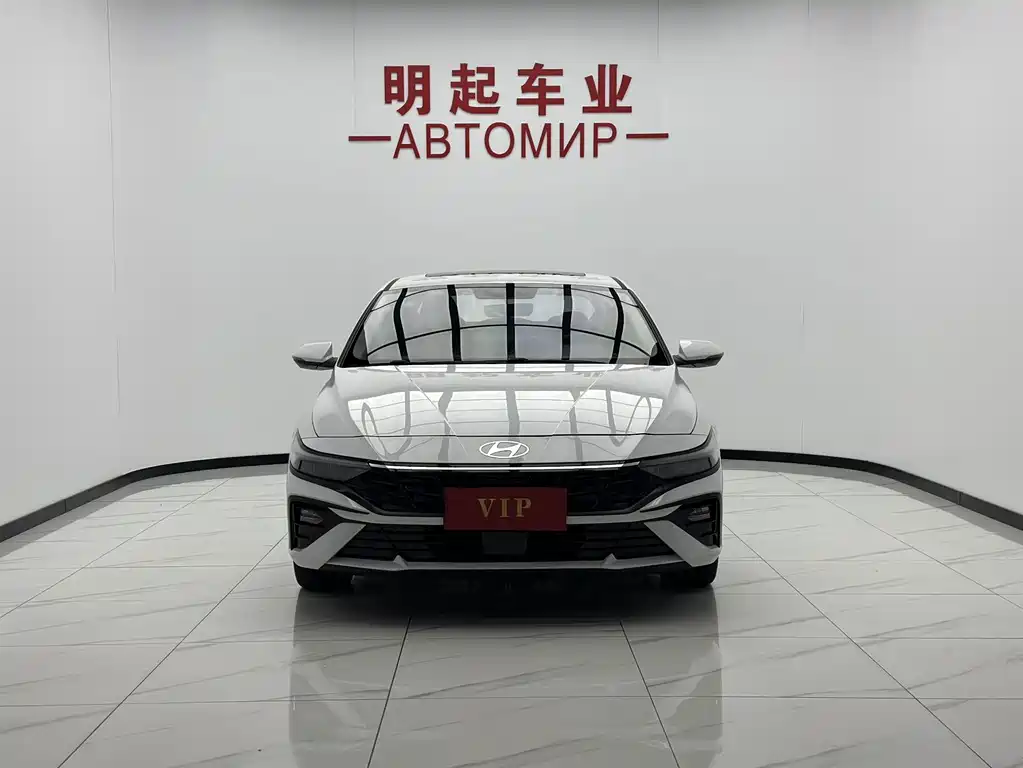 Hyundai Elantra — миниатюра 3