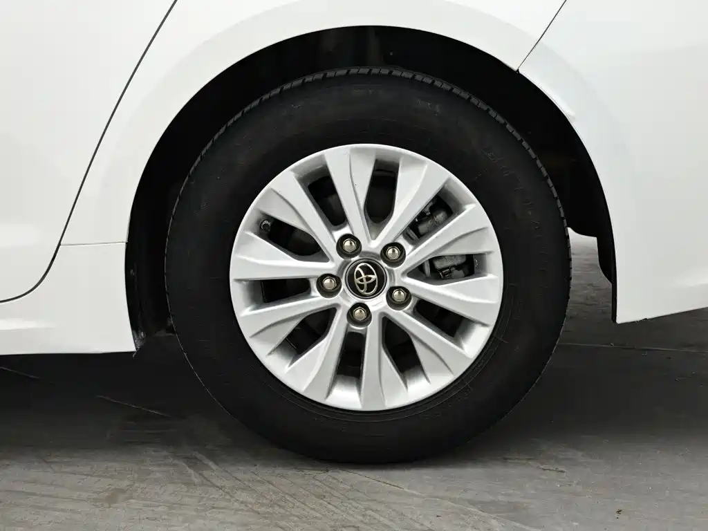 Toyota Corolla — миниатюра 9