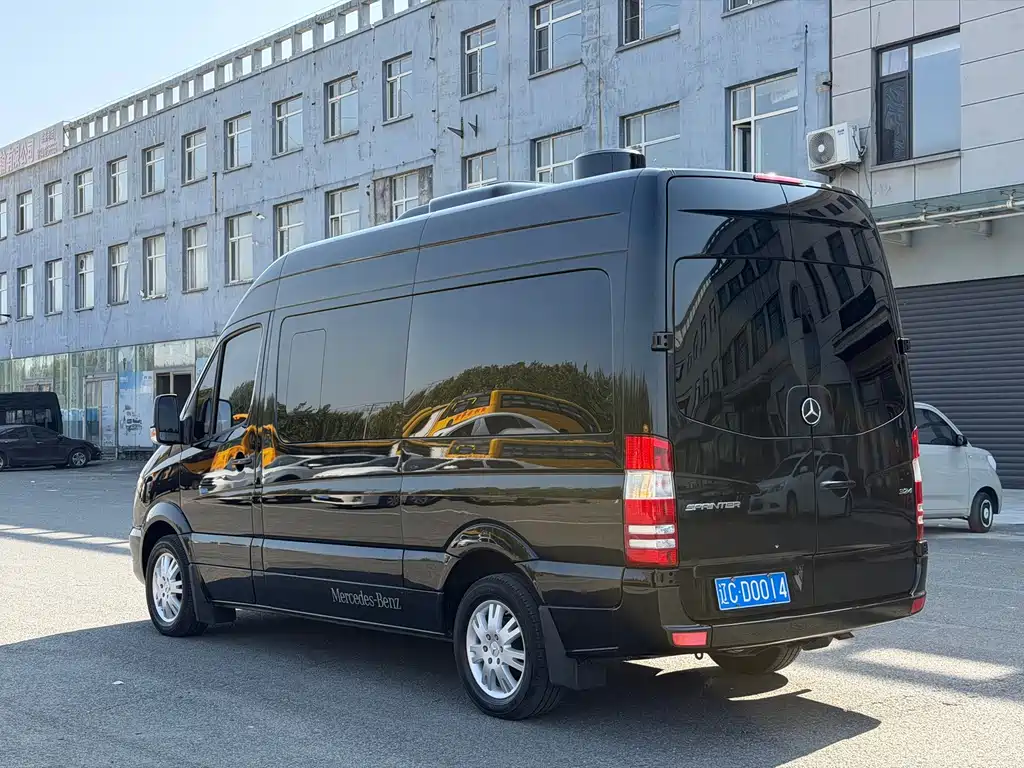 Mercedes-Benz Sprinter — миниатюра 5