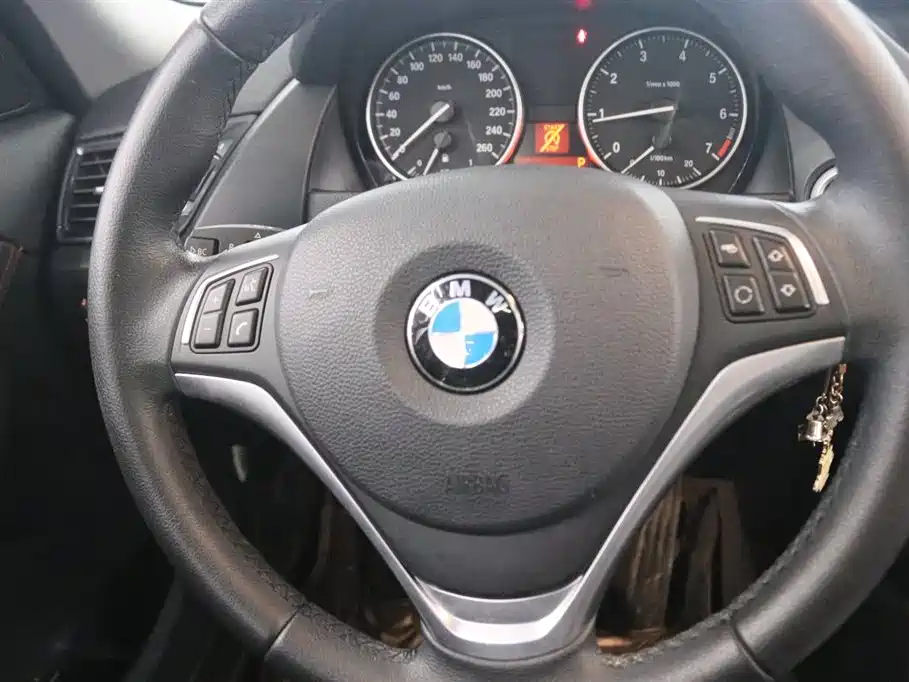 BMW X1 2014 sDrive18i Fashion