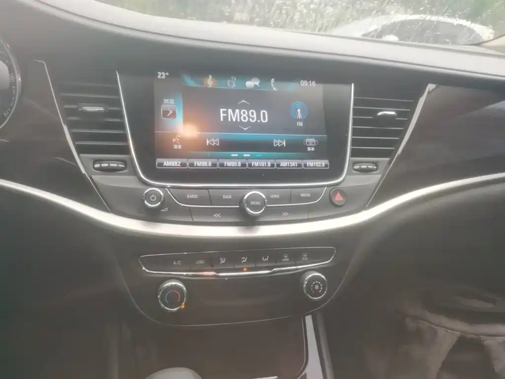 Buick Verano — миниатюра 13