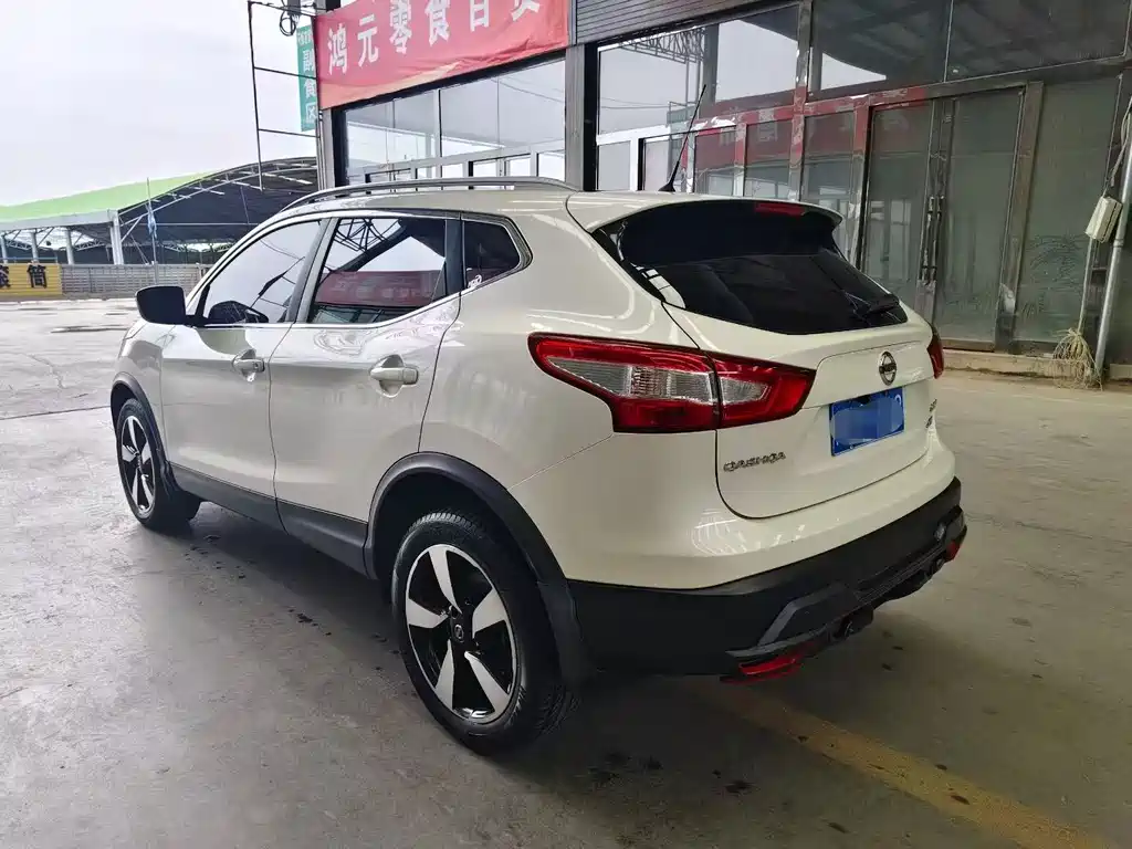 Nissan Qashqai — миниатюра 4