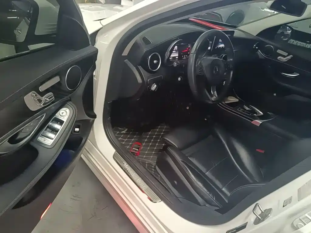 Mercedes-Benz C-Class — миниатюра 16