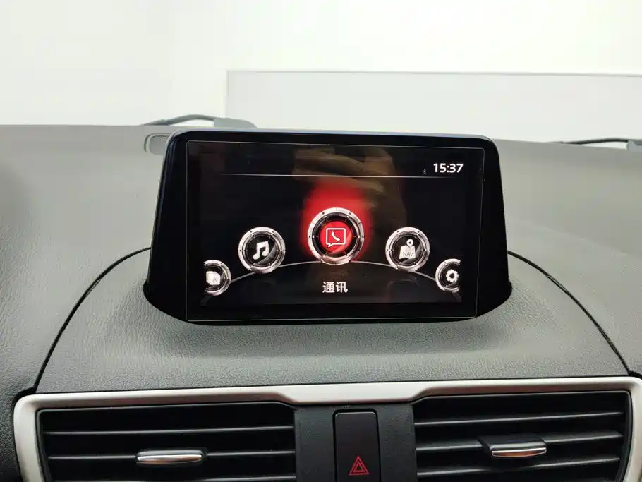 Mazda 3 Axela — миниатюра 13