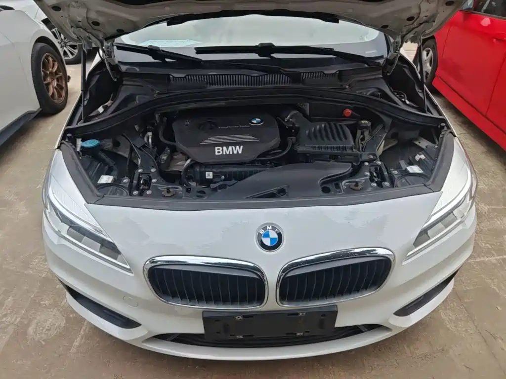 BMW 2 Series Active Tourer — миниатюра 20