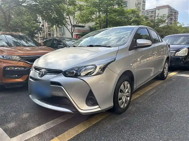 TOYOTA YARIS L TO ENJOY 2019