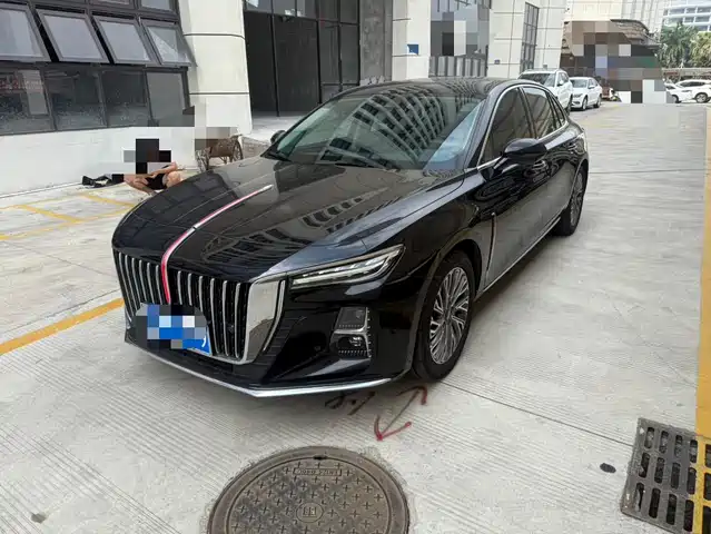 2023 Hongqi H5