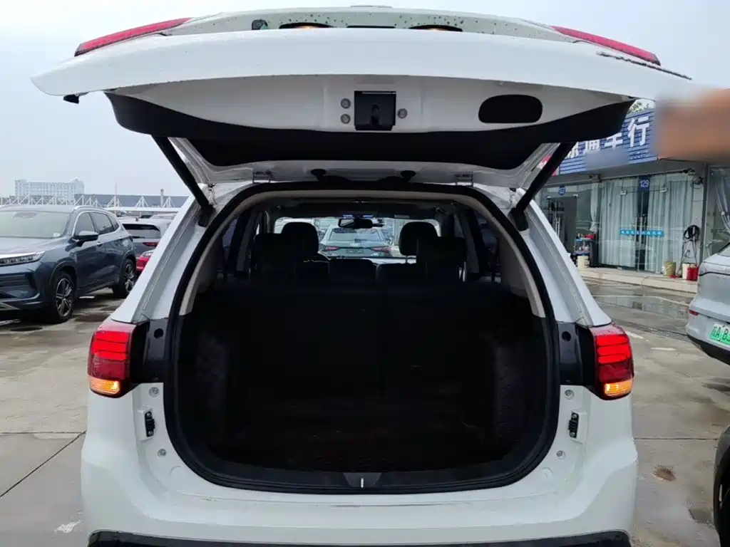 Mitsubishi Outlander — миниатюра 19