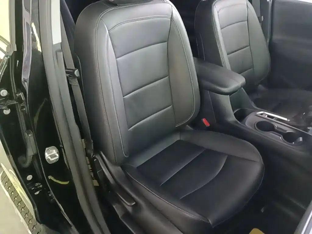 Chevrolet Equinox — миниатюра 25