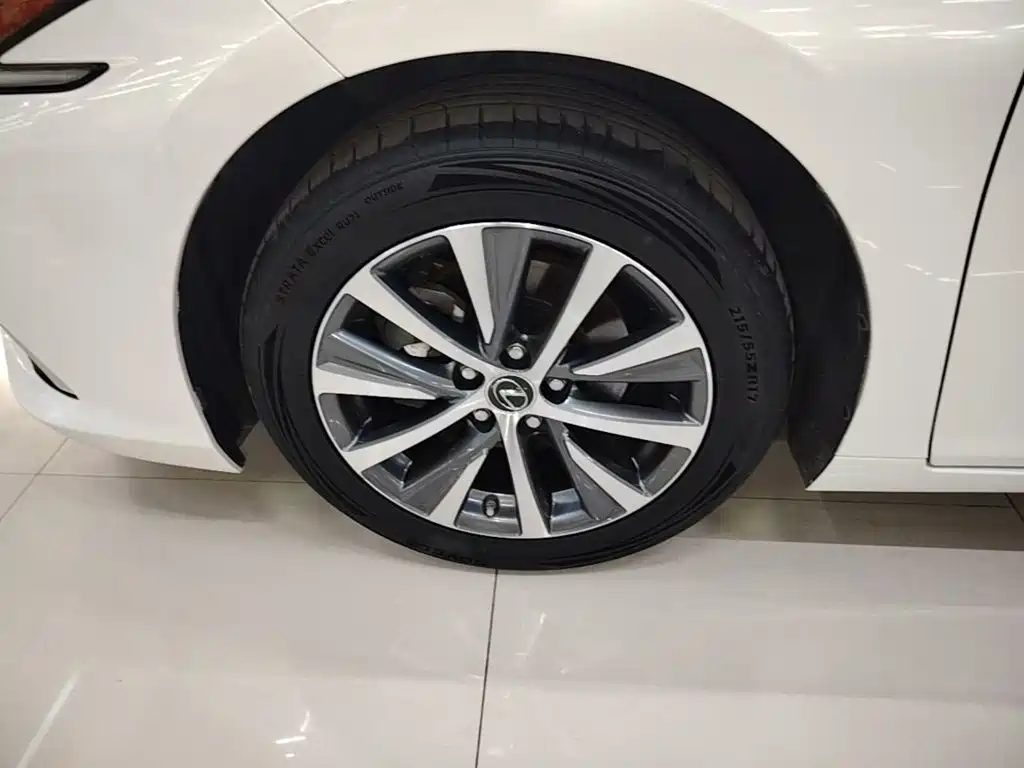 Lexus ES — фотографии объявления, Фото 23