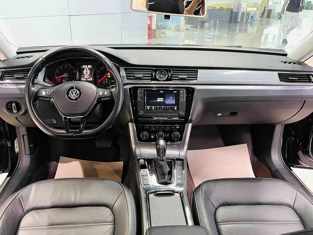 Volkswagen Passat — миниатюра 9