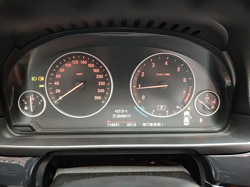 BMW 5 Series (Import) — миниатюра 12