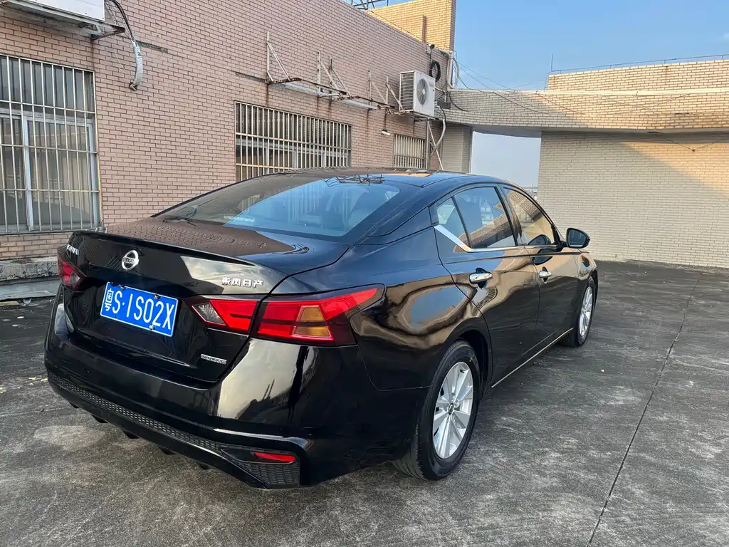 Nissan Teana — миниатюра 6