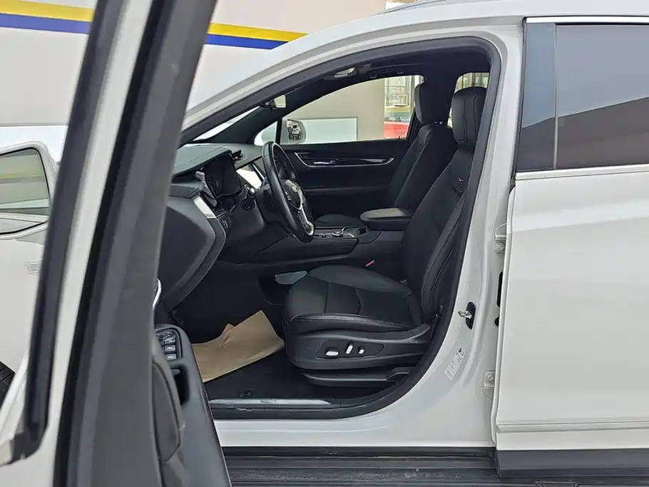 Cadillac XT5 — миниатюра 9
