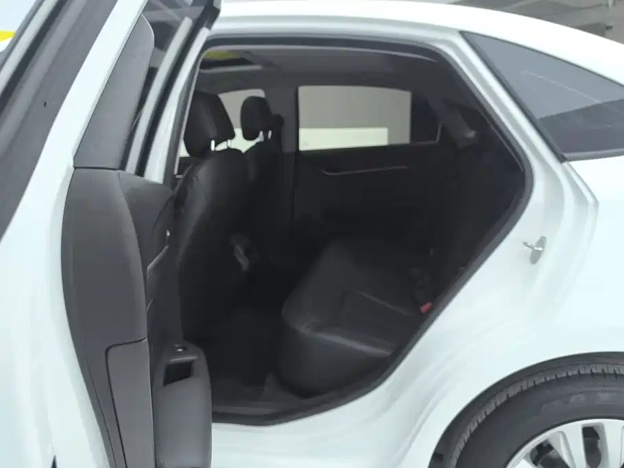 Buick Excelle — миниатюра 11