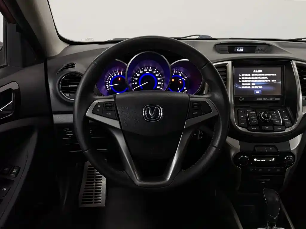 Changan Eado XT — миниатюра 11