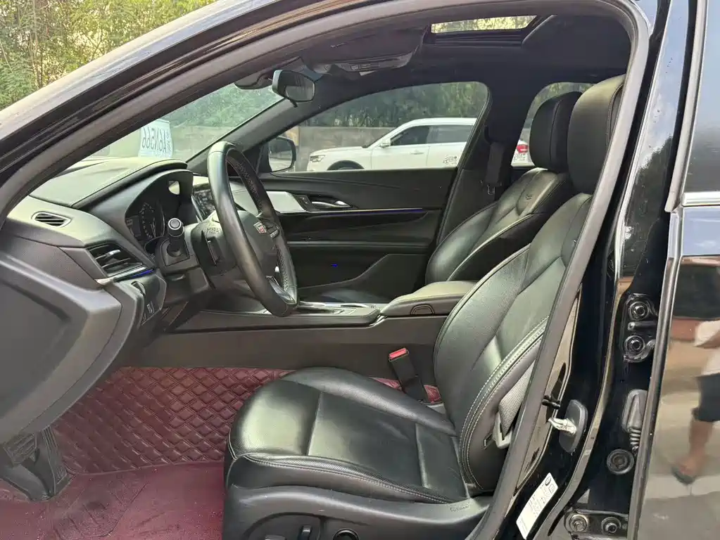Cadillac CT4 — миниатюра 4