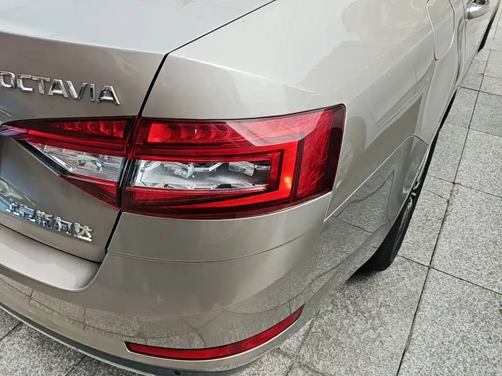 Skoda Octavia — миниатюра 8