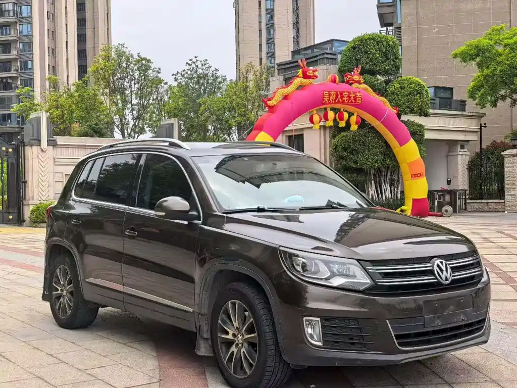 Volkswagen Tiguan 2013 1.8TSI AT Luxury