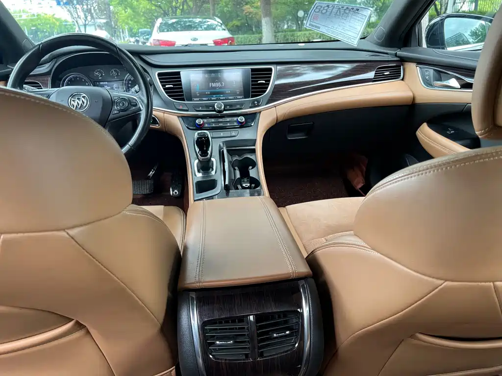 Buick LaCrosse — миниатюра 13