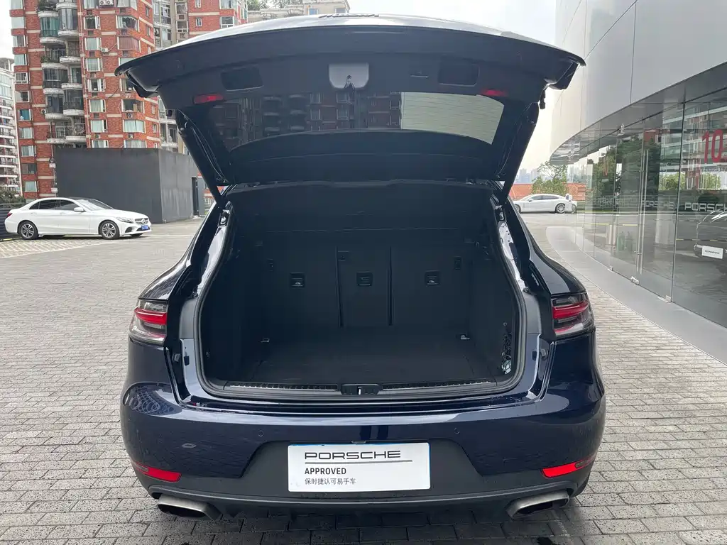 Porsche Macan — миниатюра 12