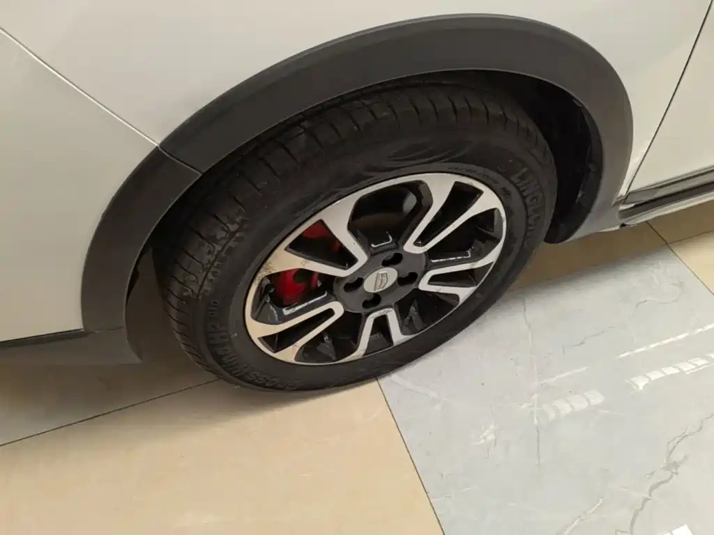Geely Vision X3 — миниатюра 23