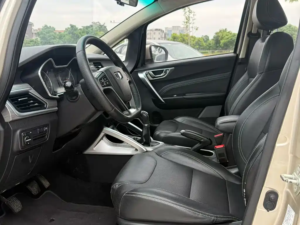Geely Vision X3 — миниатюра 8