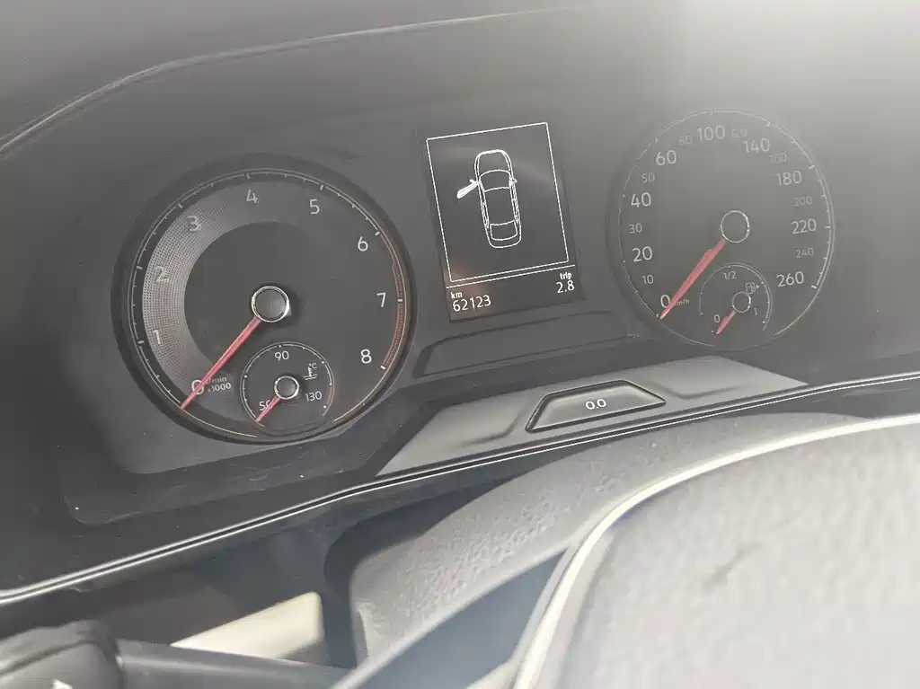 Volkswagen Lavida — миниатюра 5