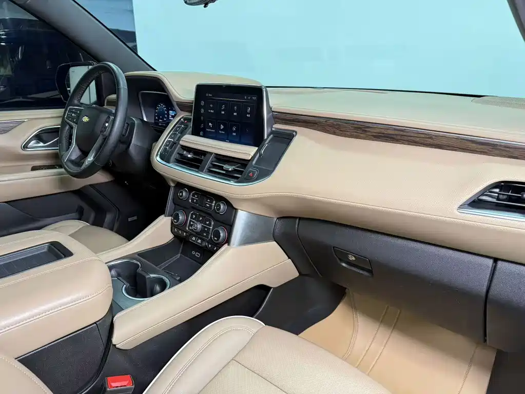 Chevrolet Suburban — миниатюра 10