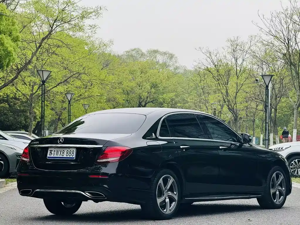 Mercedes-Benz E-Class E 2016 E 200 L Sport