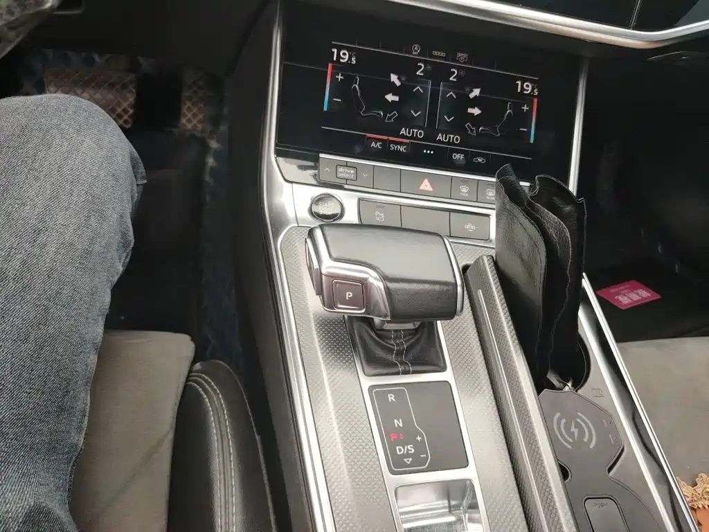 Audi A6L — миниатюра 7