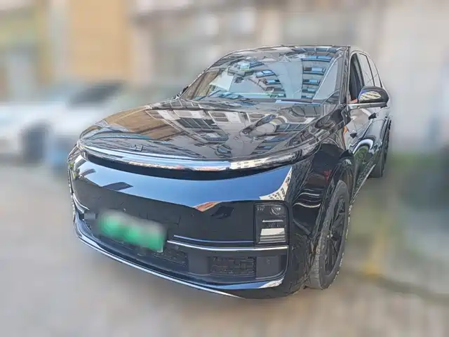 Li Auto L8