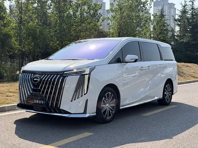 GAC Trumpchi M8