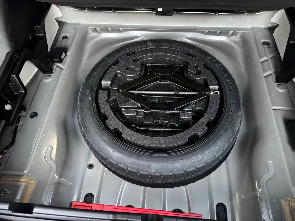 Geely Xingyue L — миниатюра 17