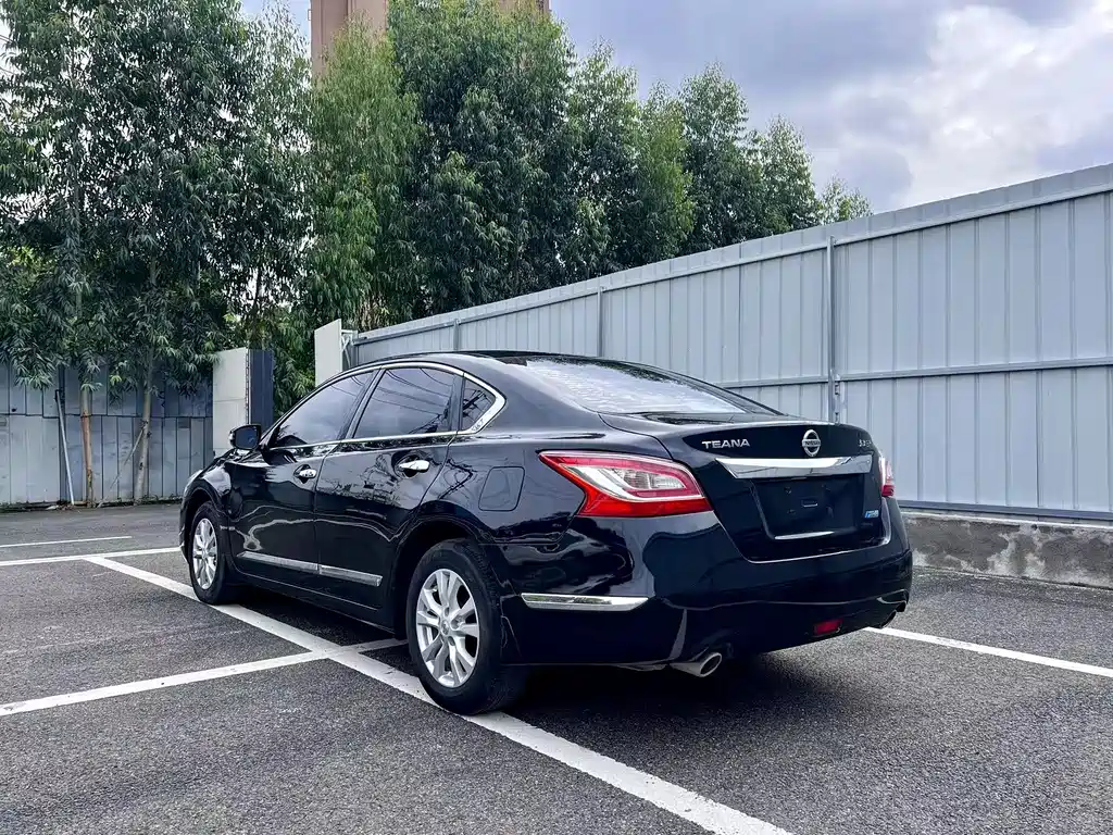 Nissan Teana — миниатюра 6