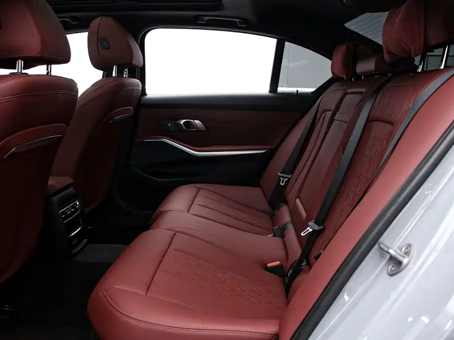 BMW 3 Series — миниатюра 16