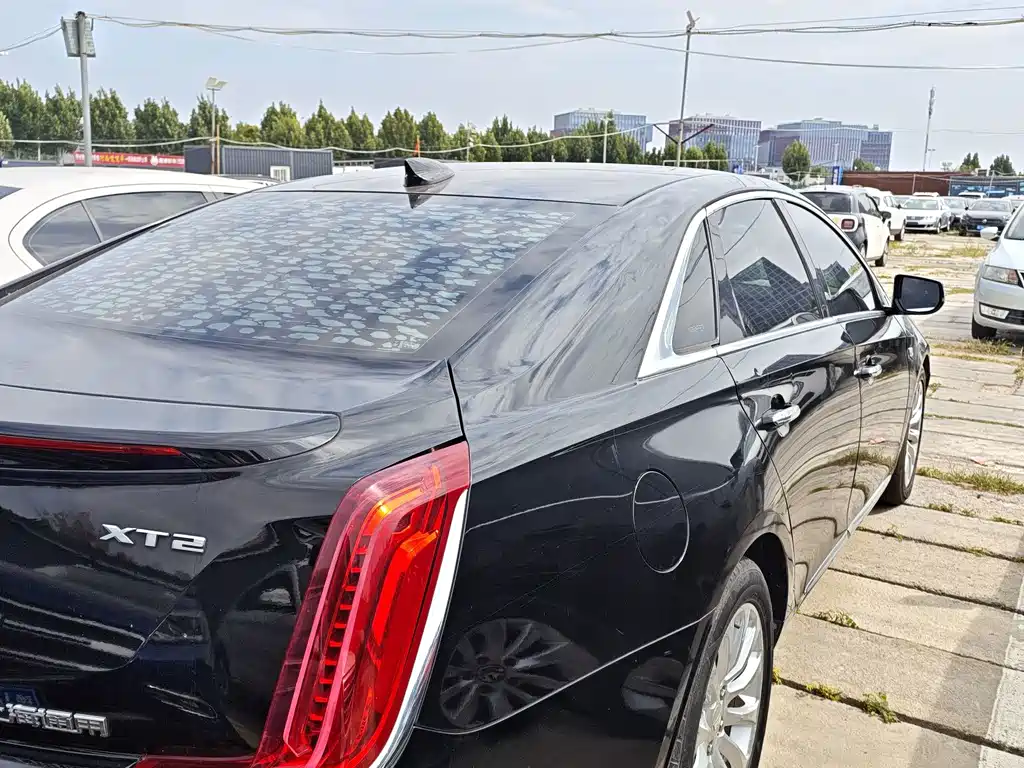 Cadillac XTS — миниатюра 8