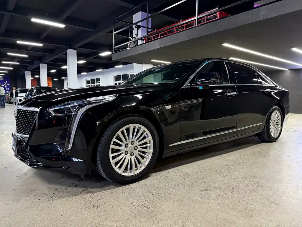 CADILLAC CT6