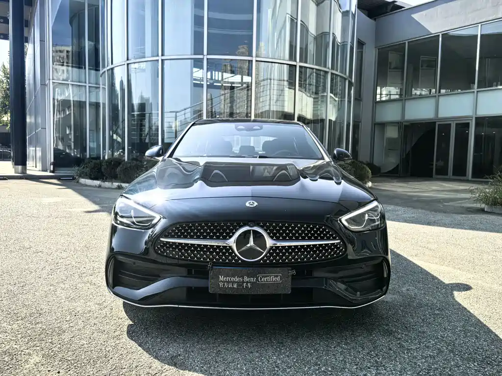 Mercedes-Benz C-Class — миниатюра 2