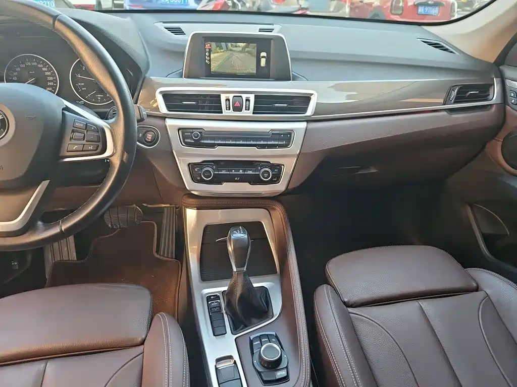 BMW X1 — миниатюра 15