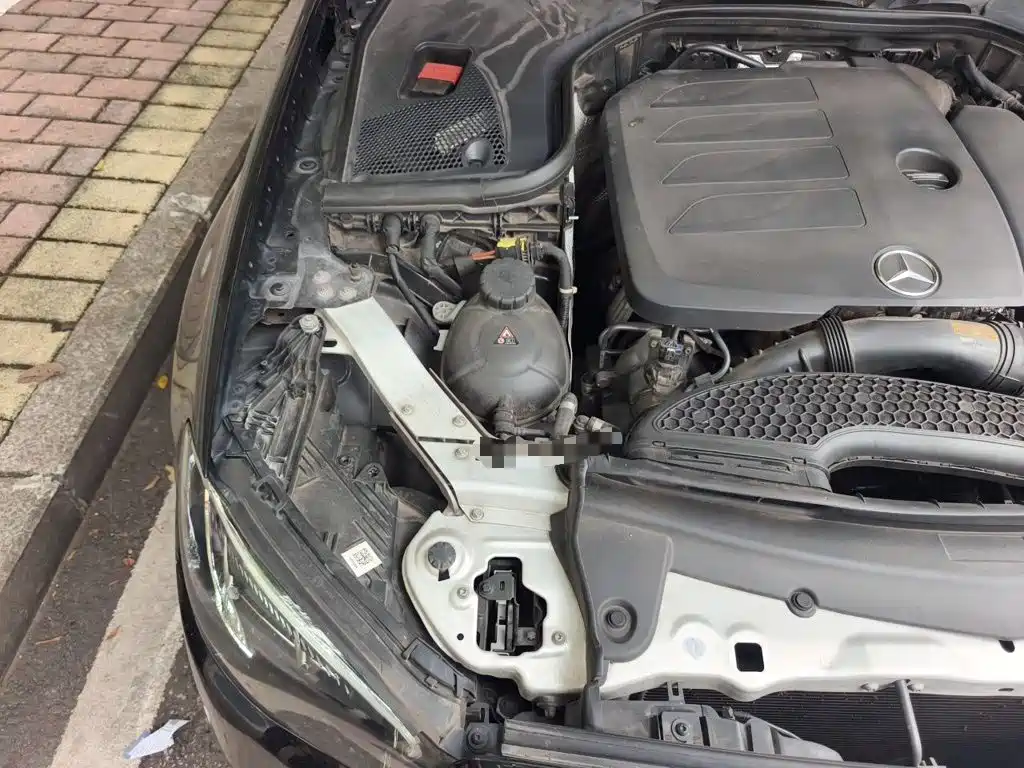 Mercedes-Benz E-Class — миниатюра 20