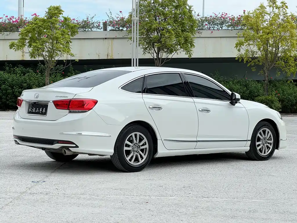 Honda Spirior — миниатюра 6