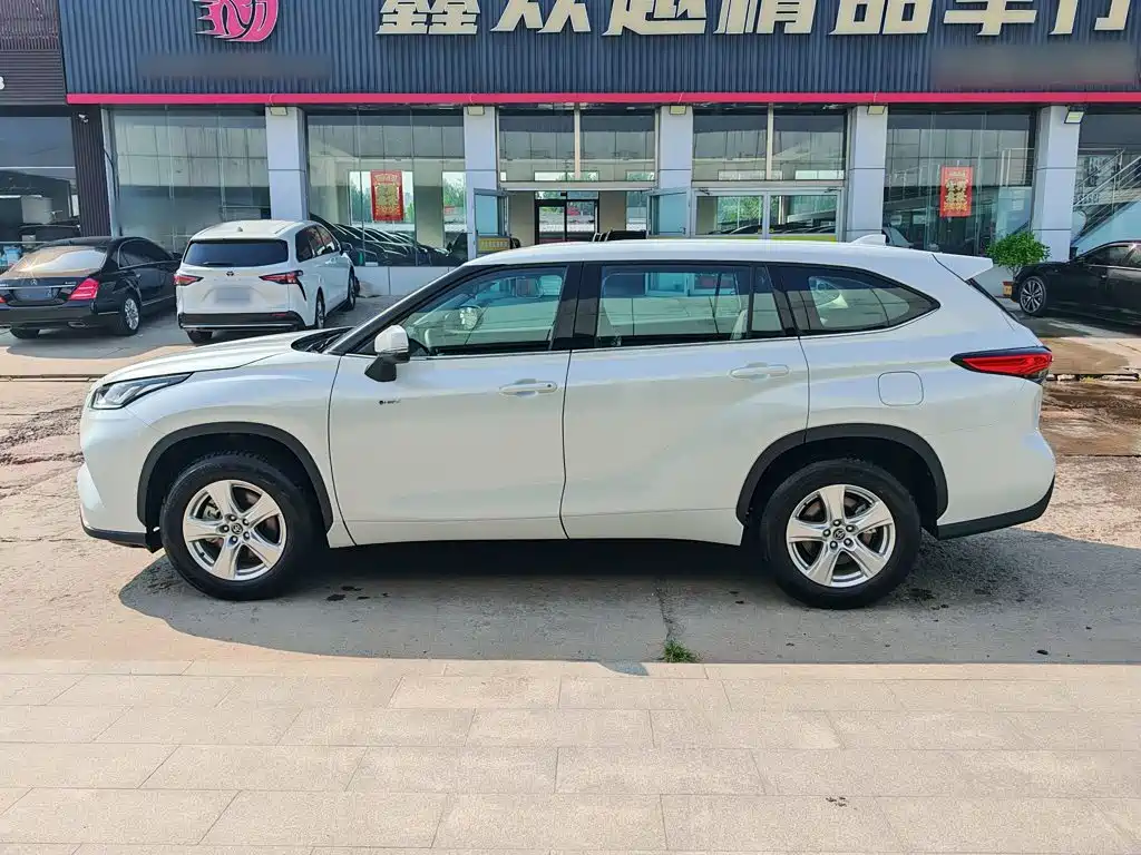 Toyota Highlander — миниатюра 13
