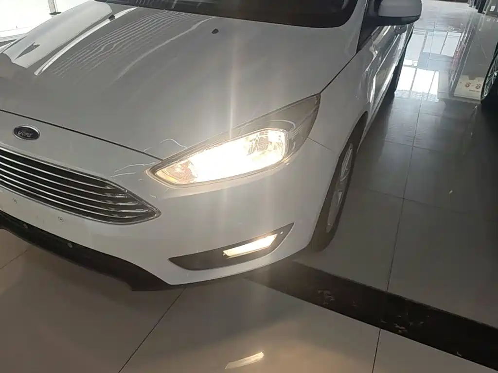 Ford Focus — миниатюра 24