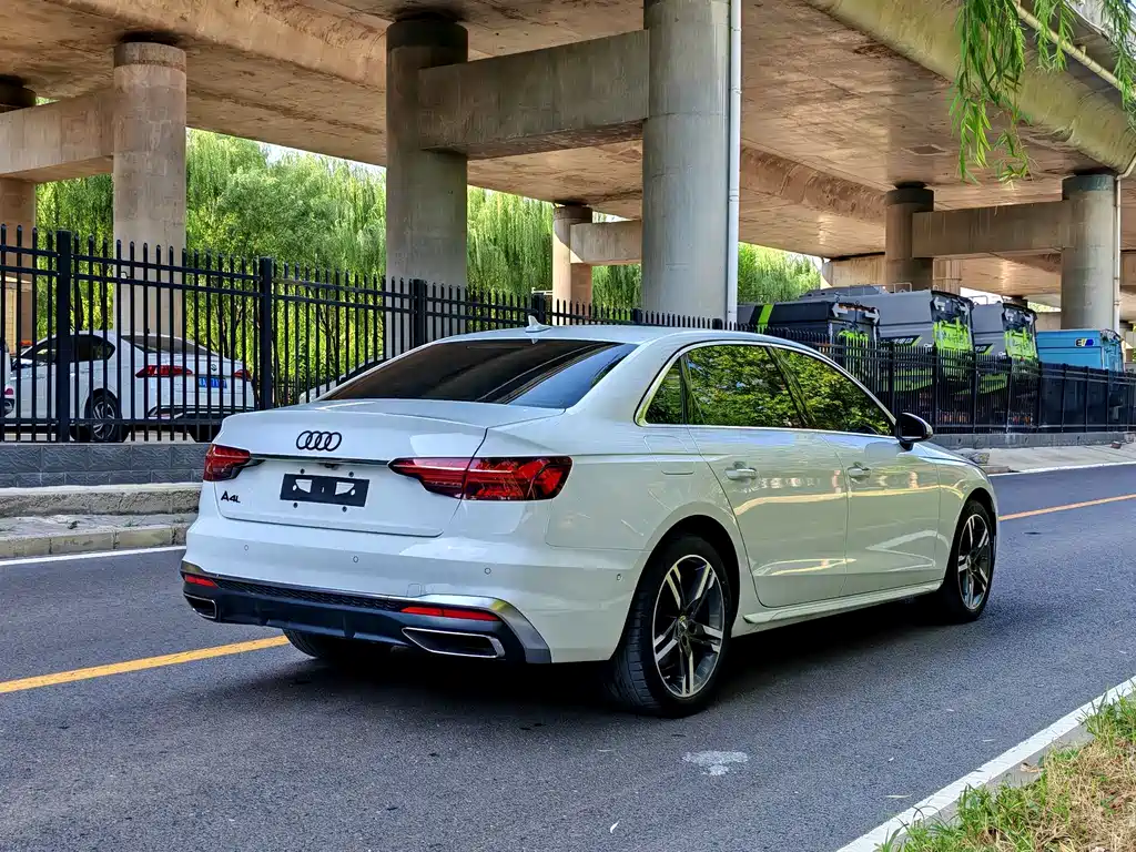 Audi A4L — миниатюра 15