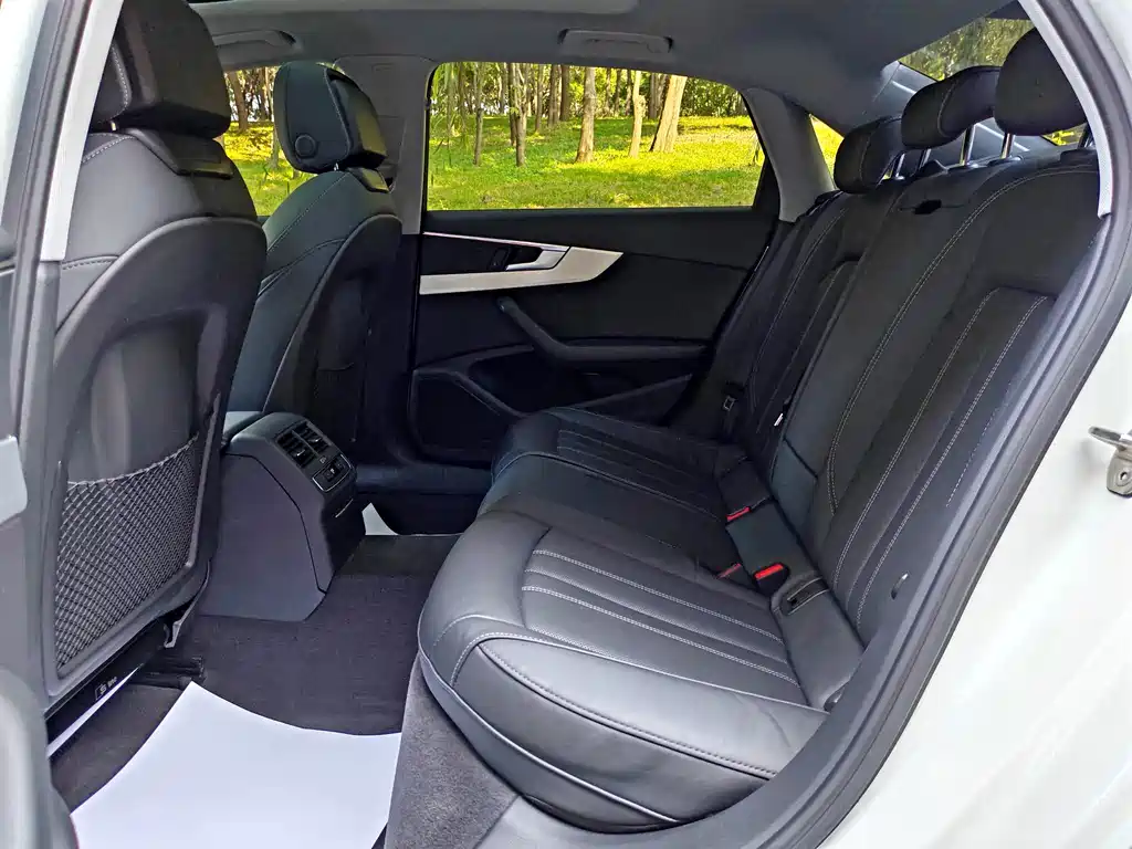 Audi A4L — миниатюра 6