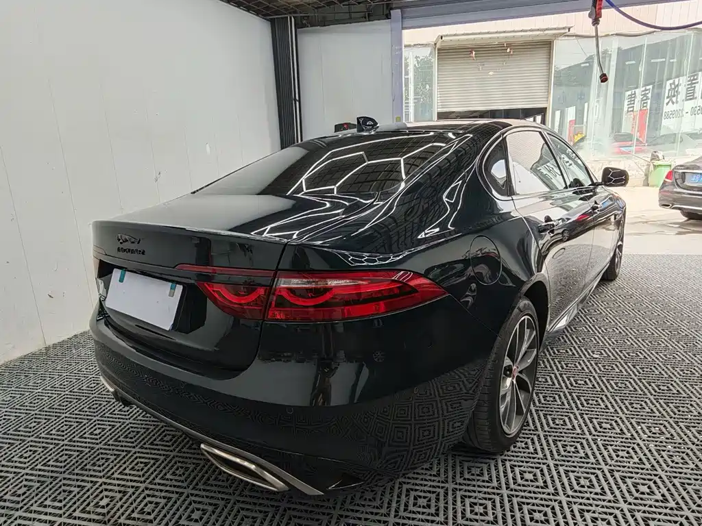 Jaguar XFL — миниатюра 9