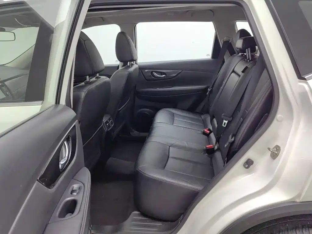 Nissan X-Trail — миниатюра 15