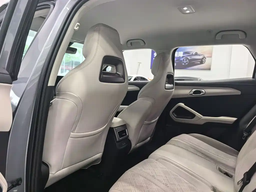 BYD Yuan UP — миниатюра 13